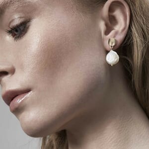 DNSK Copenhagen Audrey Pearl Earring Gold Plating