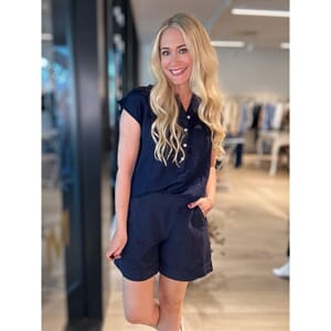 Marc Lauge Frida Lin Shorts Navy