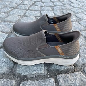 Skechers D'Lux Walker Orford Slip-Ins Brown