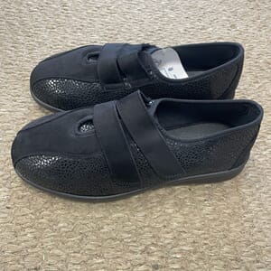 DB Shoues Moon Black