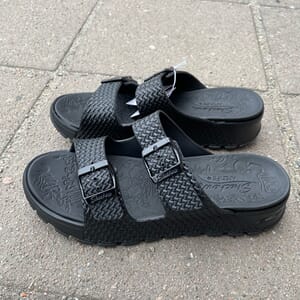 Skechers Archfit Footsteps Hi'ness Black