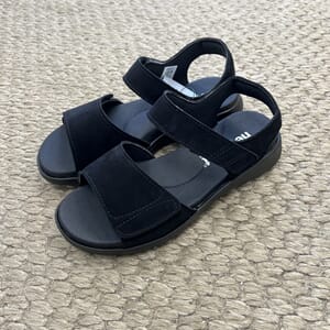 New Feet Sandal Velcro Svart