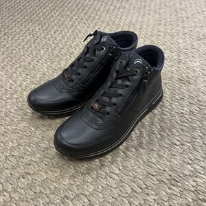 Ara Skolett Svart Osaka