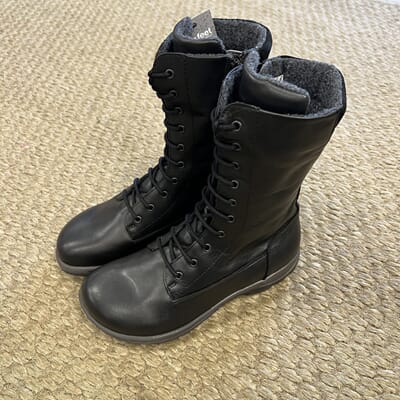 172-21-110 New-feet-skinn-1.jpg
