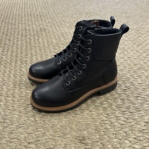 New Feet Boot With Lace Svart