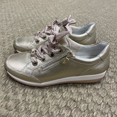 12-44587 Ara_Osaka_High_Soft_Platin_Gold.jpeg