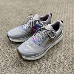 Skechers Max Cushioning Delta