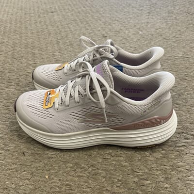 129258/nat skechers_max_cushioning_suspension_natural.jpeg