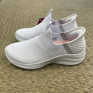 Skechers Womens Ultra Flex Slip-Ins White